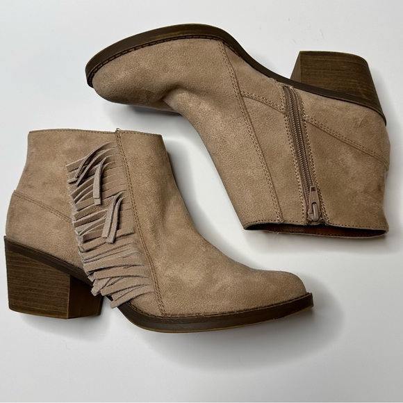 Mossimo Fringe Ankle Boots - Picture 1 of 9